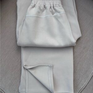 Lulu Lemon Cream Jogger